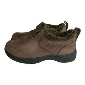 L.L. Bean Women's US Size 10 Waterproof Mocs Slip On Leather